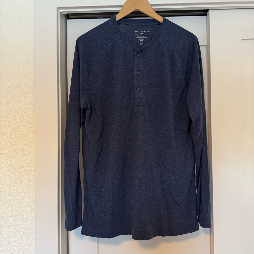 Mizzen+Main Dark Blue Long Sleeve Henley